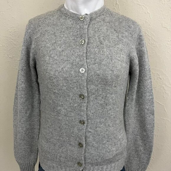 70s Grey wool cardigan with button up front, perfect for layering - Picture 3 of 8